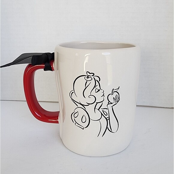 Rae Dunn Disney SNOW WHITE Mug Double Sided Red Handle Coffee Cup Artesian NWT - Picture 3 of 9